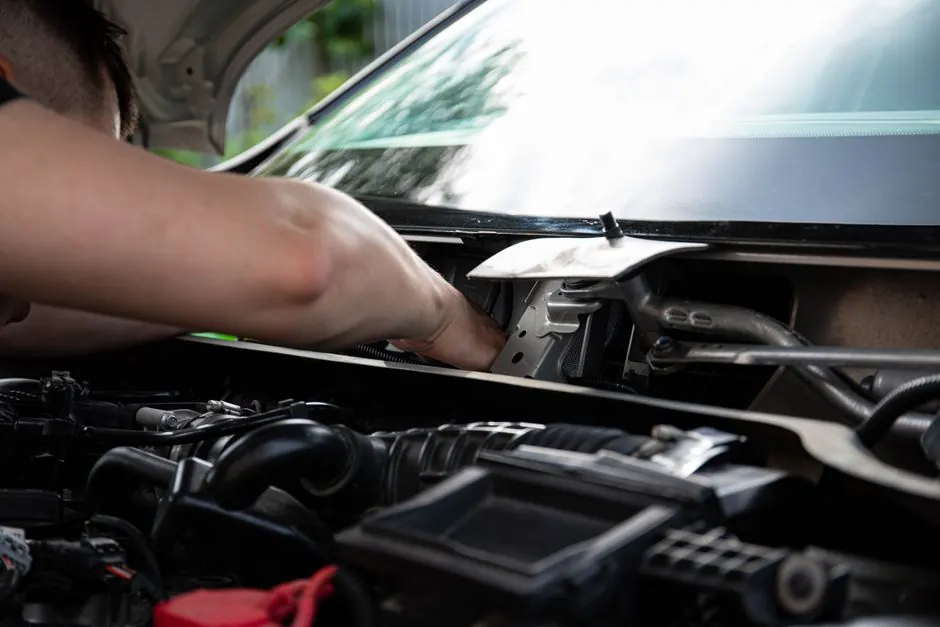 Residential Car Battery Replacement