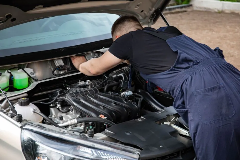 Our Expertise in Emergency Battery Replacement
